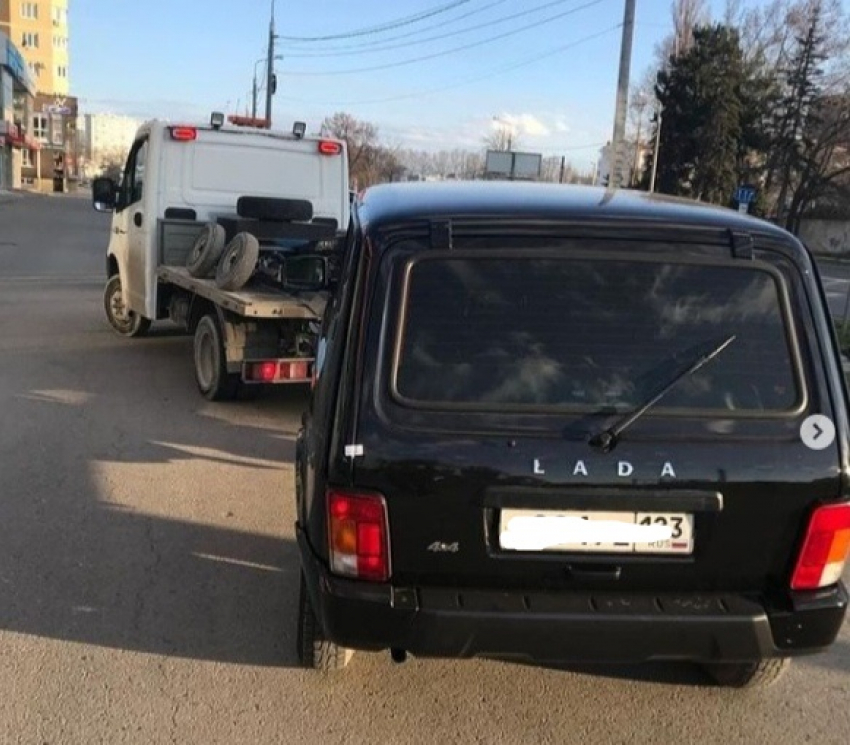 В Анапе задержали водителя «Нивы» с просроченными правами и неоплаченным штрафом