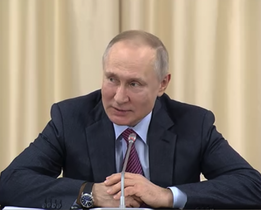 Владимир Путин на встрече с «акулами российского бизнеса» вспомнил про Анапу