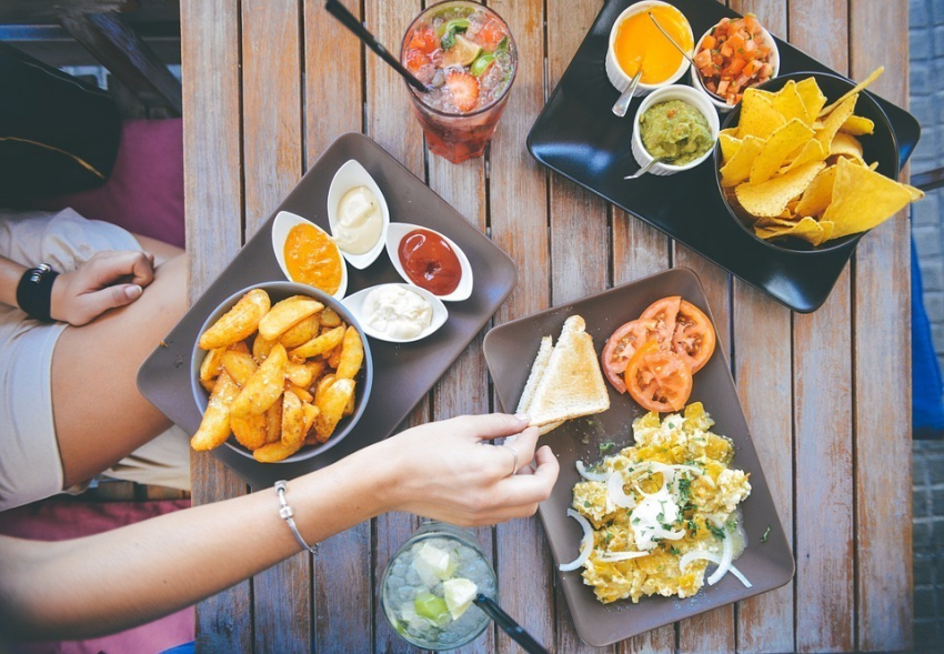 Хотите вкусно покушать? Справочник покажет место!