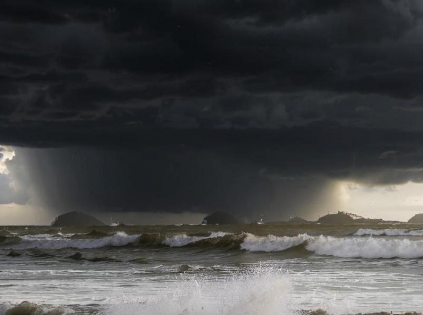Штормовое предупреждение для жителей Анапы 