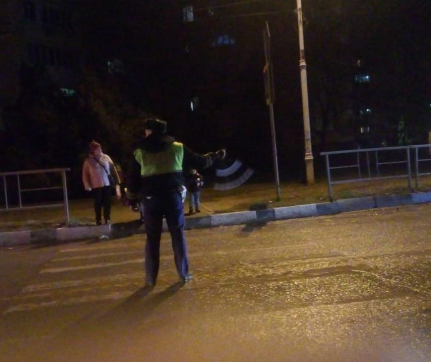 В Анапе на опасном участке дороги стали работать полицейские-регулировщики