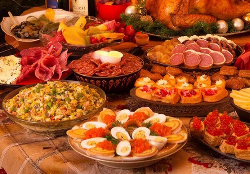 Кулинарные тренды Нового года: 7 оригинальных блюд, которые изменят праздничный стол