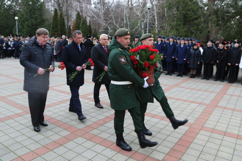 Это было 35 лет назад - память воинов-интернационалистов в Анапе почтили минутой молчания