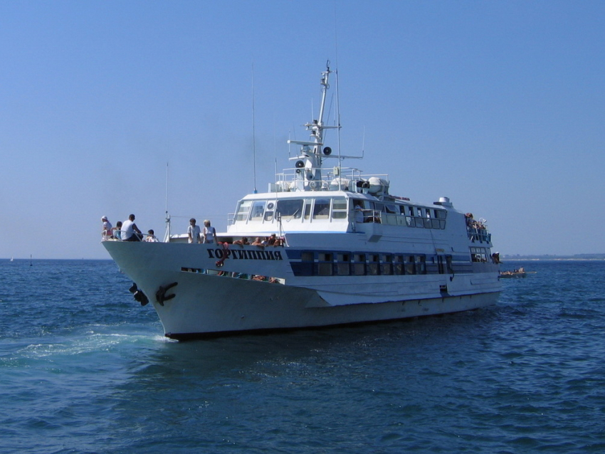Морское такси приглашает анапчан и гостей курорта на прогулки