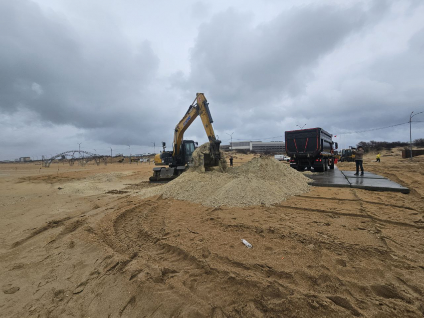 Роспотребнадзор признал безопасным песок для восстановления пляжей Анапы