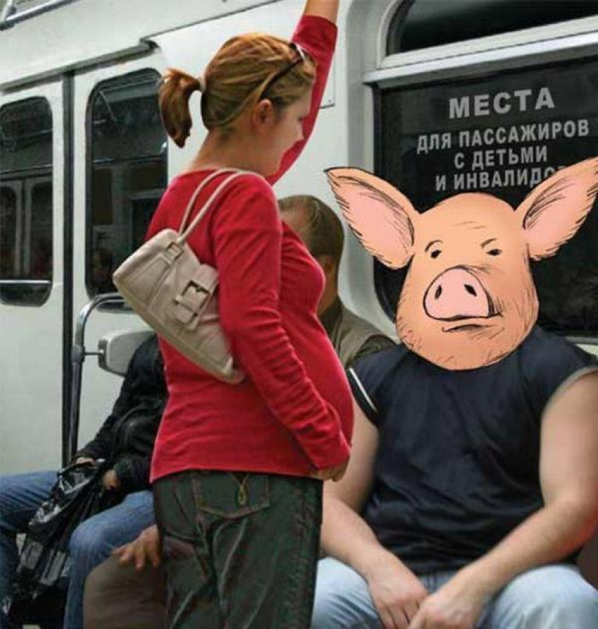 В анапском автобусе жена попросила мужа уступить ей место, а он обматерил её