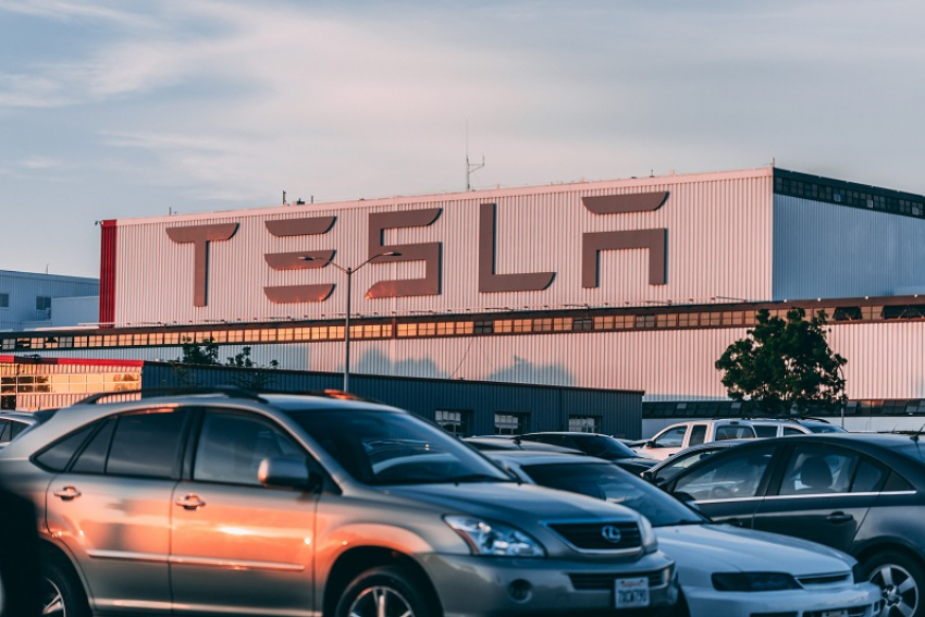 Илон Маск намерен открыть представительство Tesla в России
