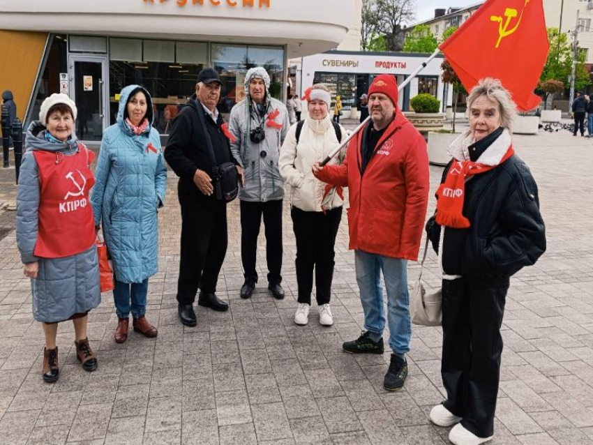 Праздник 1 мая на улицах Анапы