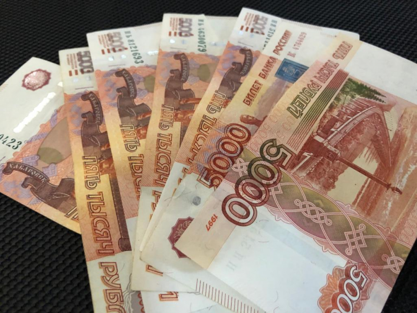 20-летний анапчанин купил телефон, а расплатился пятитысячными фальшивками