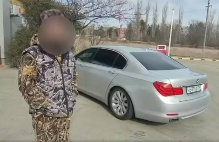 В Анапе задержали водителя BMW без прав и с фальшивыми номерами