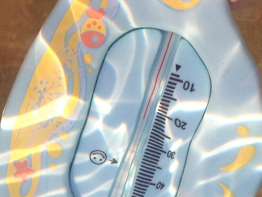 Не верьте никому, что в Анапе море холодное, температура воды в море сейчас +24,3 С
