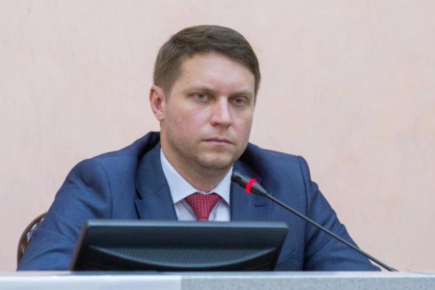  Вице-мэр Анапы Дмитрий Мариев согласился, что на курорте не хватает туалетов и урн