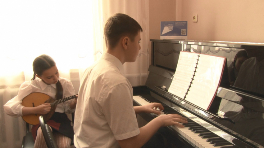 Более 10 новых музыкальных инструментов появилось в анапской Детской школе искусств