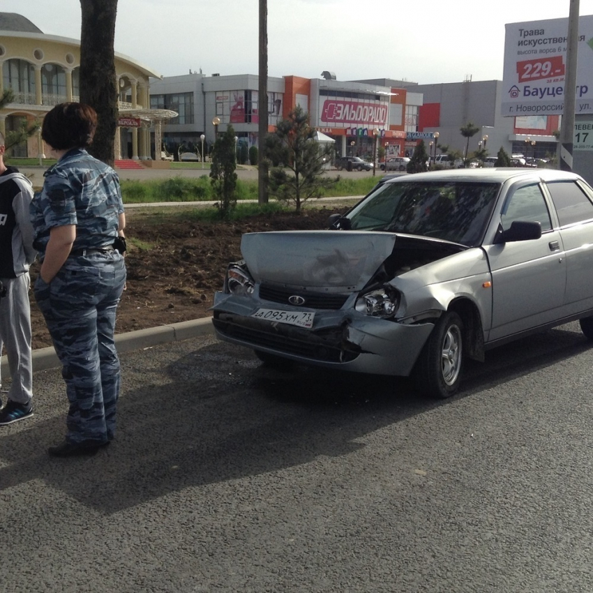 На Анапском шоссе авария с участием общественного транспорта