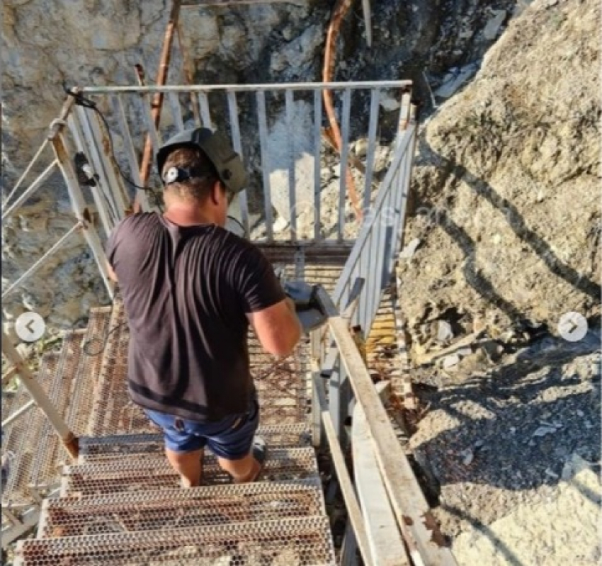 Лестница «800 ступеней» в Анапе теперь безопасна для посещения