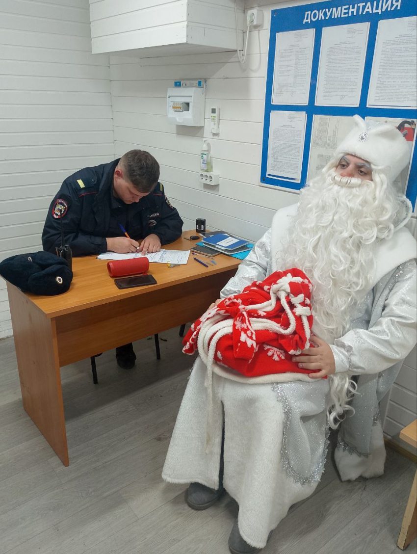 Без Нового года: полицейские поймали в Анапе Деда мороза 