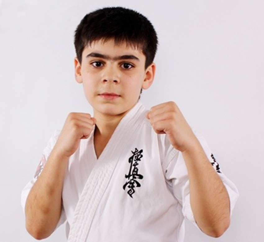 14-летний каратист из Анапы завоевал «золото» Спартакиады в Сочи
