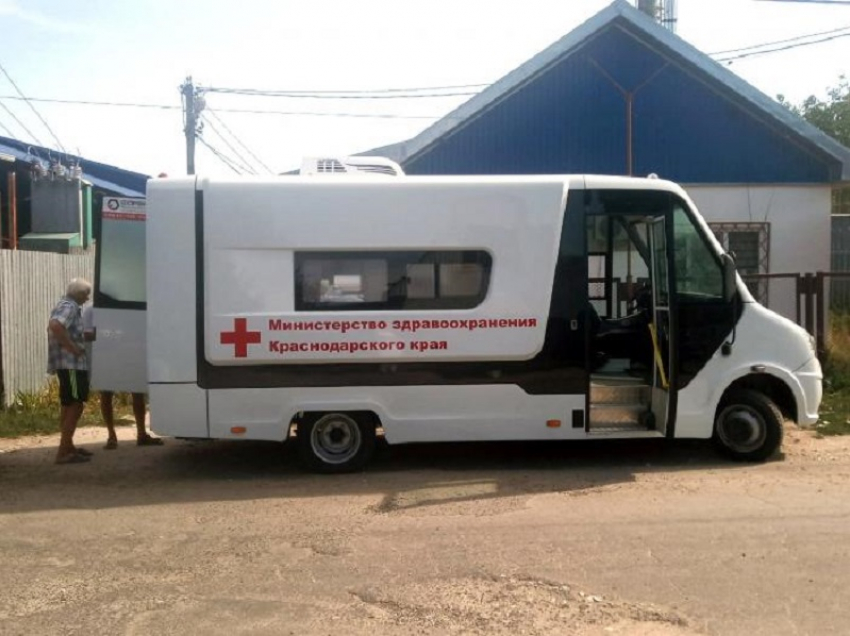 В Анапе появился передвижной  ФАП. Теперь врачи будут регулярно вести прием в селах