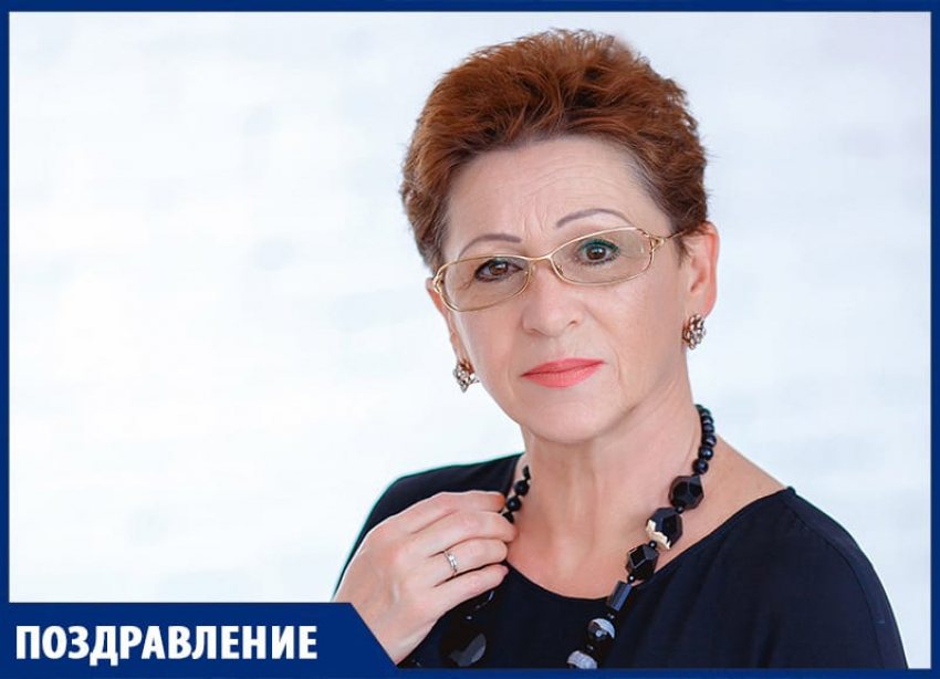 Поздравляем с юбилеем Ирину Николаевну Галциди, гендиректора гимназии «Росток»!