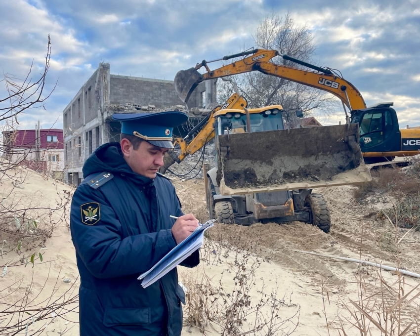 Более полусотни объектов снесли: итоги работы с самостроями в Анапе