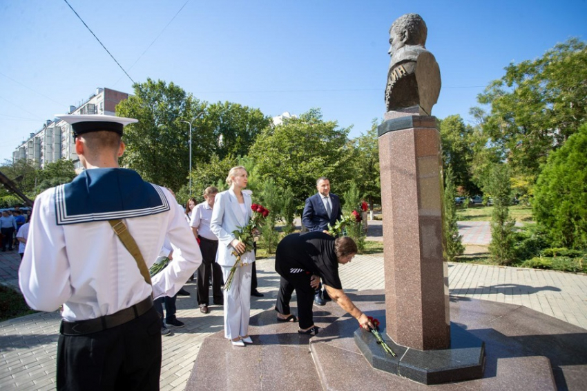 В Анапе почтили память Героя России Вячеслава Евскина