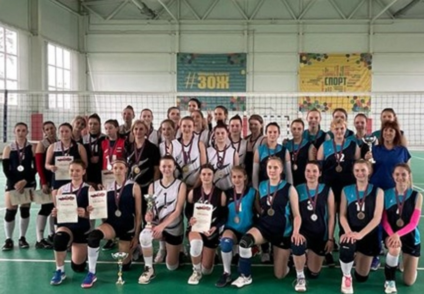 Девушки из Анапы выиграли Спартакиаду учащихся Кубани по волейболу