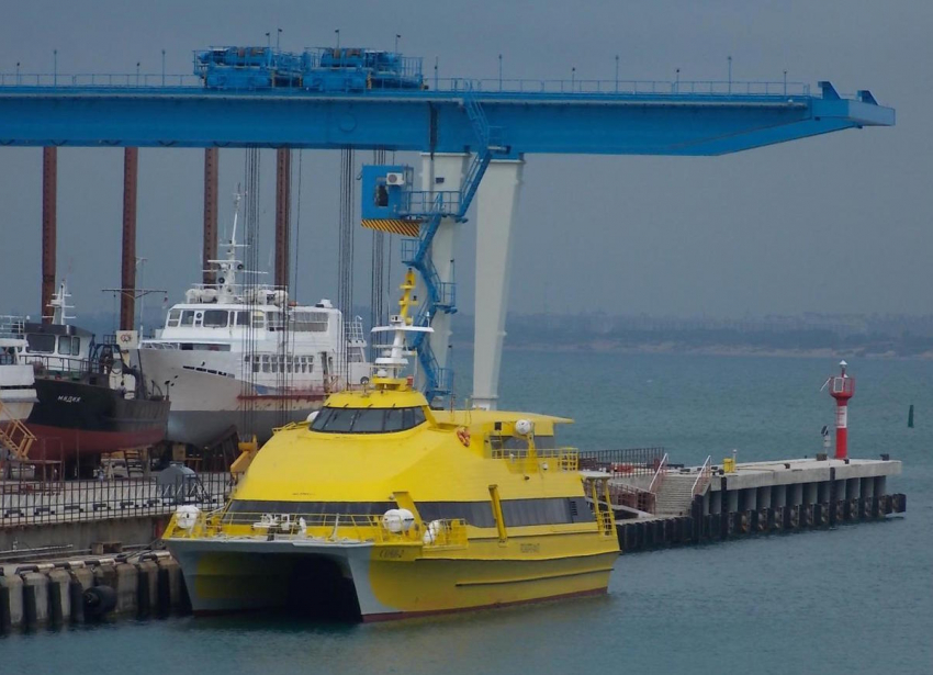 Нужен ли курорту Анапа мощный грузовой морской порт?