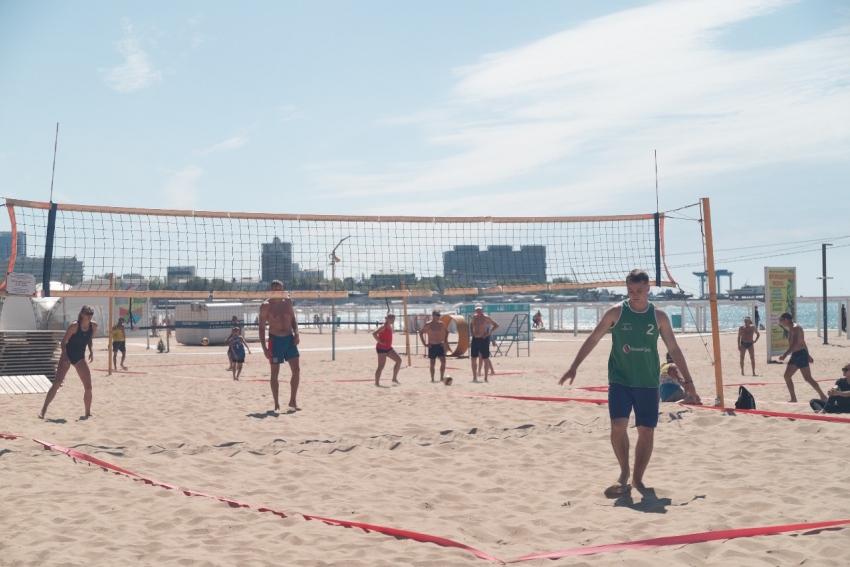 В день рождения майонеза в Анапе солнечно и тихо