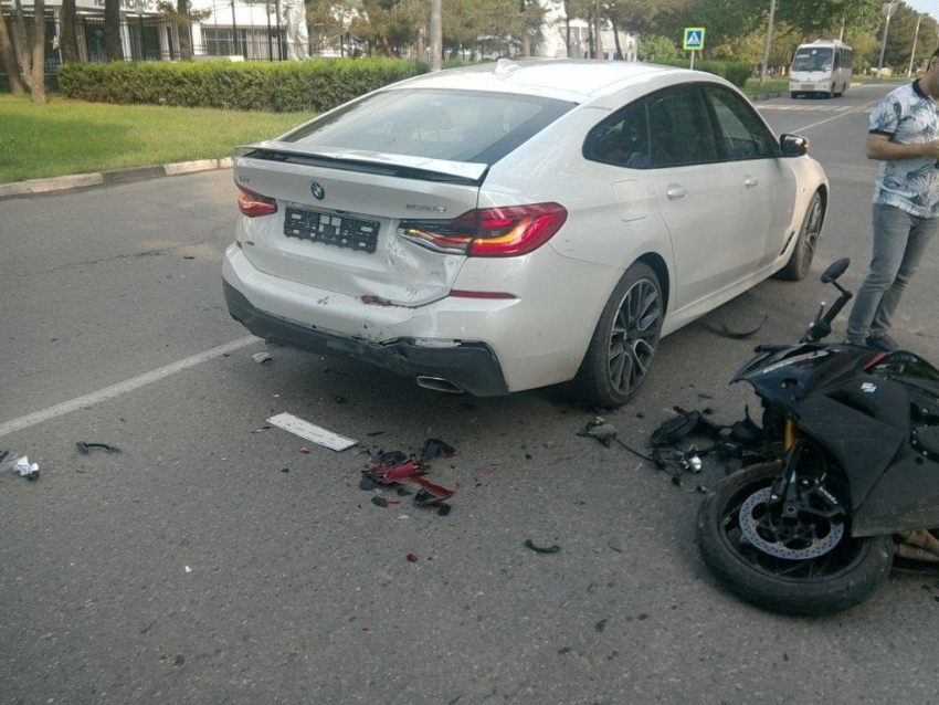 В Анапе на Пионерском проспекте в ДТП погиб водитель мотоцикла