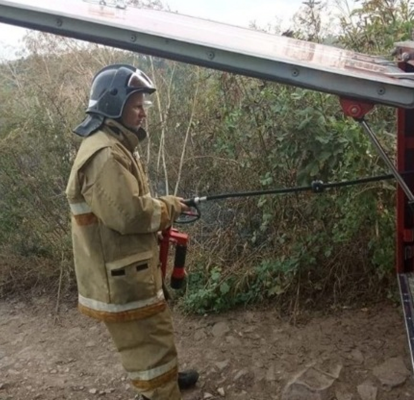 У анапских спасателей утро выдалось беспокойным: в Супсехе вспыхнул пожар