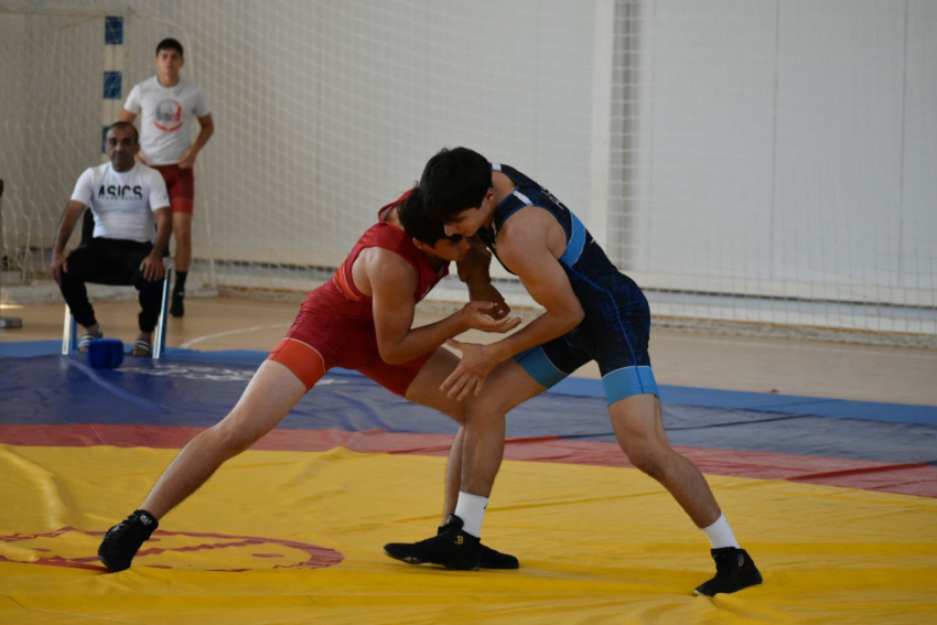 В Анапе стартовали Всероссийские соревнования по греко-римской борьбе