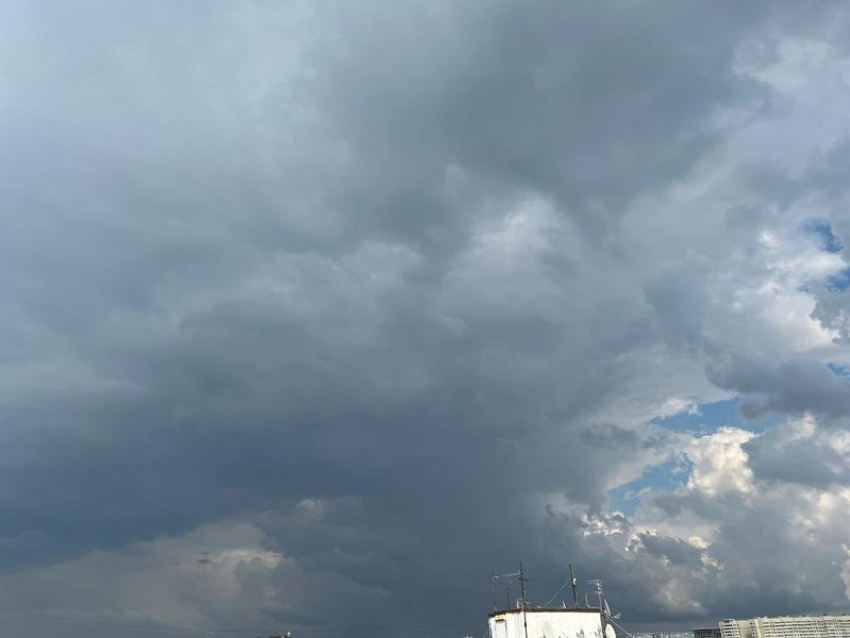 Град и ураганный ветер возможны сегодня в Анапе