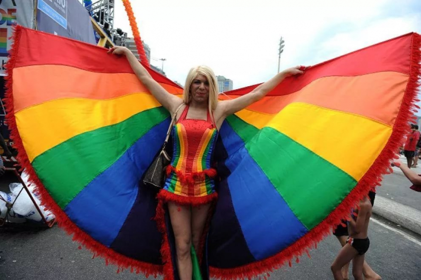 Гомосексуалисты судятся с анапской администрацией