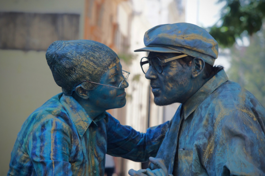 Крышевал «живые скульптуры» в Анапе...участковый