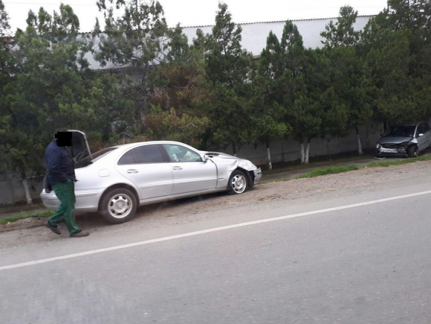 В Супсехе под Анапой три автомобиля попали в ДТП