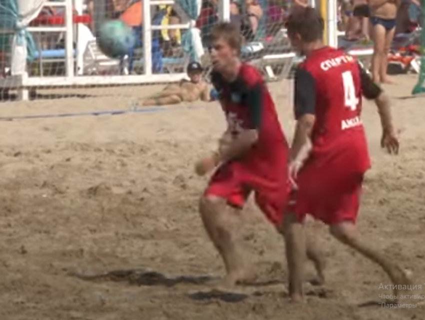 «Спартак-Анапа» показал достойную игру на Кубке России по пляжному футболу