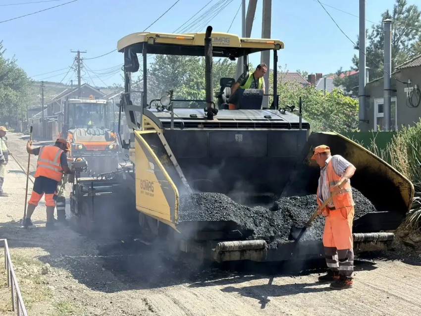 В Анапе начали масштабный дорожный ремонт сразу на нескольких улицах
