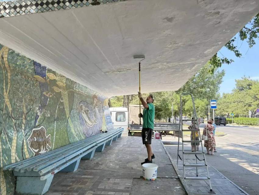 В Анапе продолжаются работы по благоустройству города