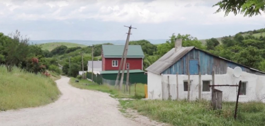 Жители улицы Родниковой в анапском селе Бужор жаловались на недостаточную подачу воды