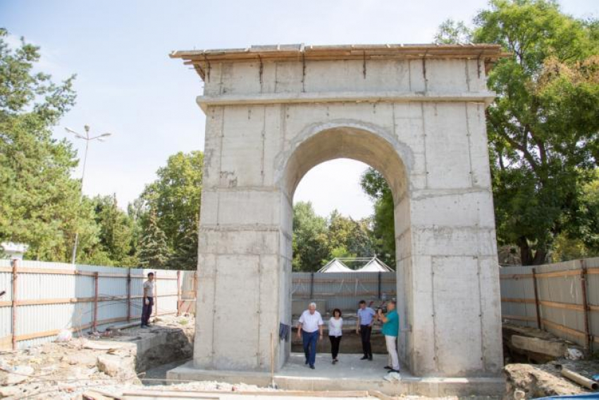 Анапу ждёт открытие нового фонтана, замена тротуарной плитки и другие благоустройства