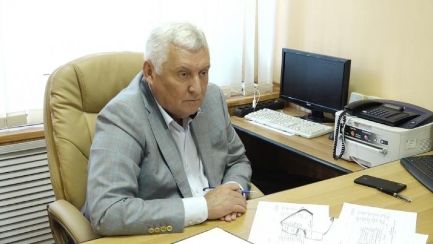 Дамочка, а вы куда? Как куда, на прием к мэру Анапы!