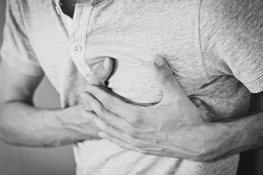 Анапчанам рассказали о пяти ситуациях, когда боль в груди не связана с сердцем