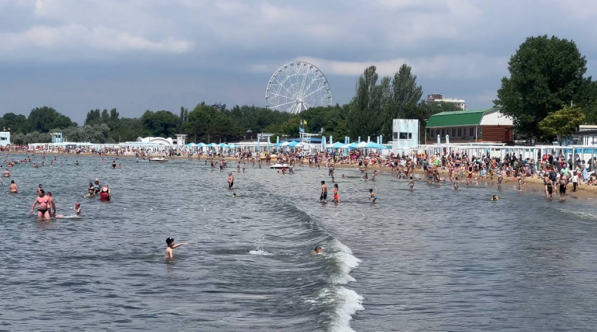 Черное море в Анапе не спешит прогреваться