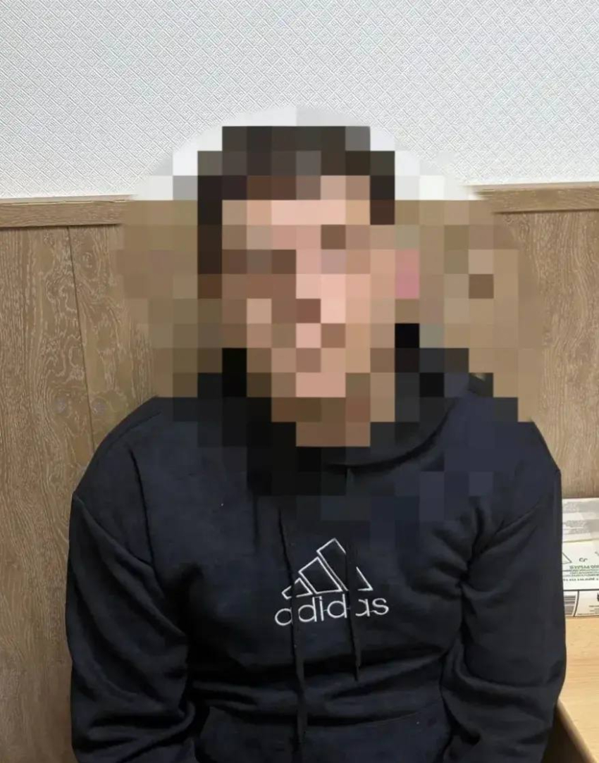 Мужчиной из скандальной публикации с собакой оказался житель Анапы