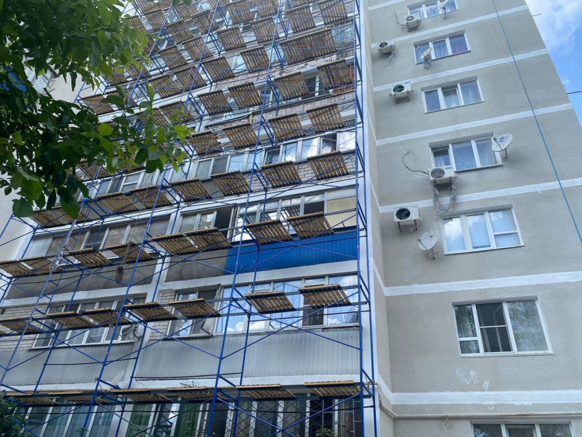 На улице Крымской в Анапе идёт капремонт многоквартирных домов 