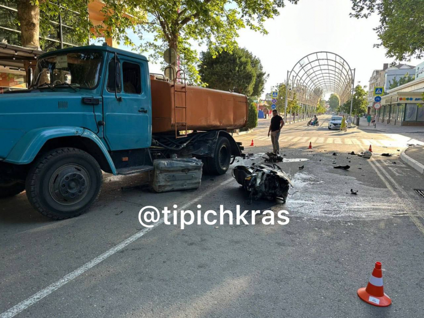 Страшное ДТП на Горького в Анапе – погиб молодой водитель мотоцикла 