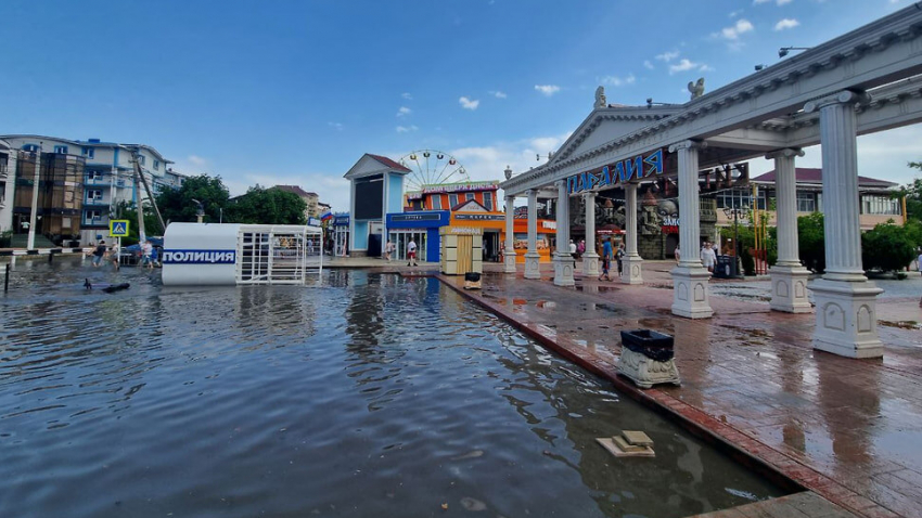 В Анапе пытаются узаконить ручей в Витязево после жалоб жителей на его засыпку