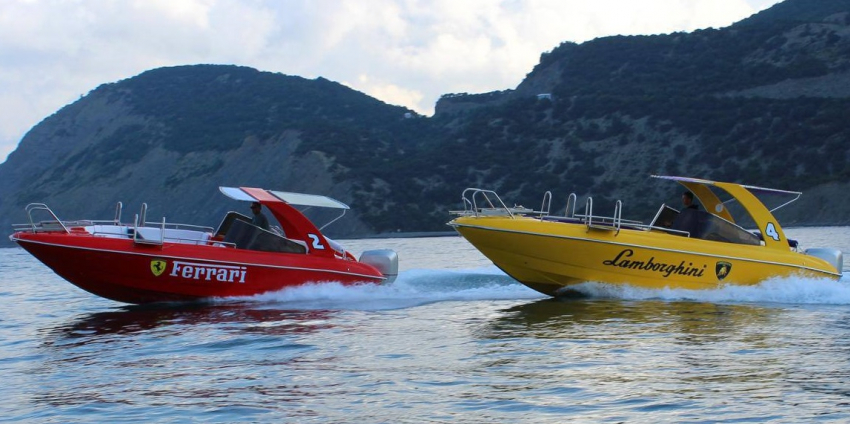 Ferrari и Lamborghini в Анапе: в морском порту новые морские прогулки