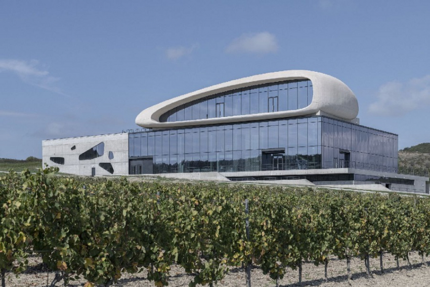 Анапская винодельня «Скалистый берег» вошла в ТОП-100 лучших архитектурных сооружений