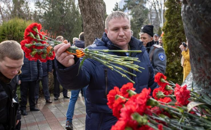 В Анапе почтили память воинов-интернационалистов